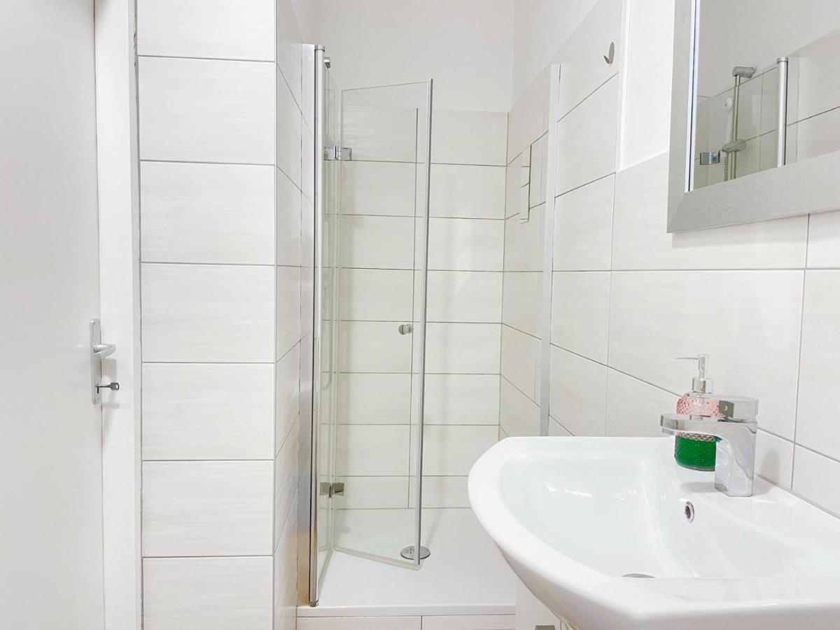 Apartment Candy พูลา ภายนอก รูปภาพ